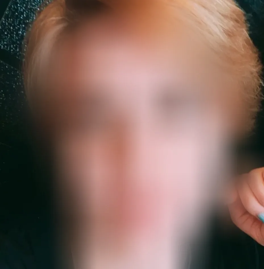 Lynn, 26