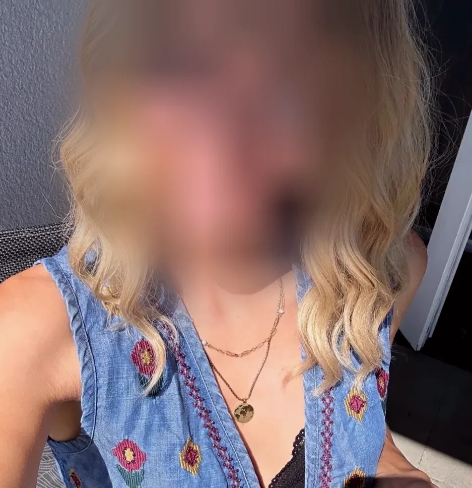 Nadia, 26